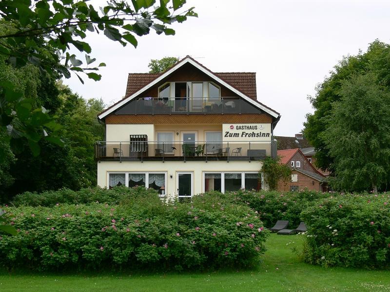 בוסאו Gasthaus Zum Frohsinn מראה חיצוני תמונה